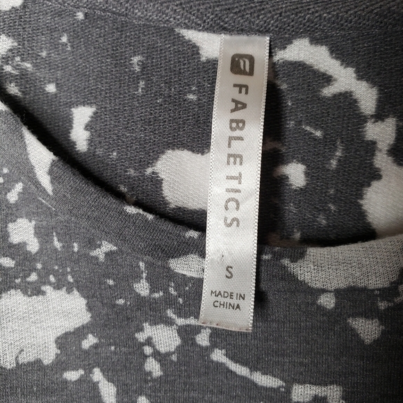 Fabletics Burnout Gray & White Pull Over Long Sleeve Sweatshirt Size S - Picture 7 of 11